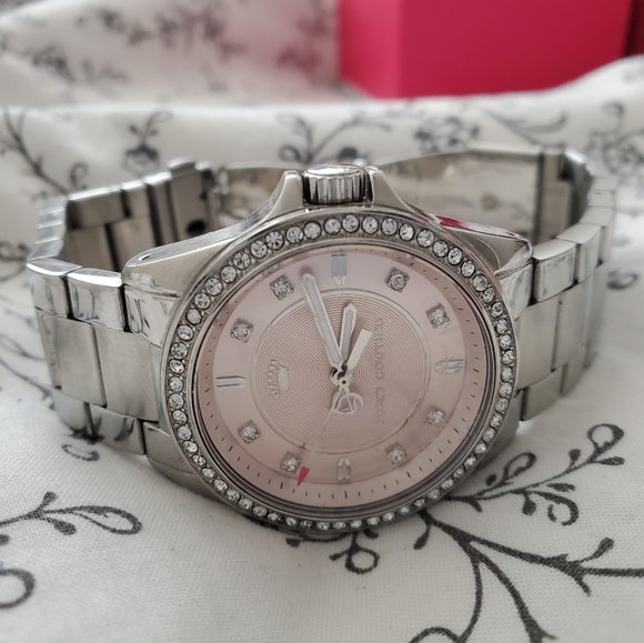 Watch - Picture 3 of 8